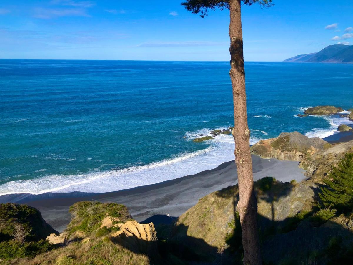 Amazing Oceanview 2 Bedroom Oceanfront! By Oceanviewhottubs Shelter Cove, Ca Tesla Ev Station Экстерьер фото