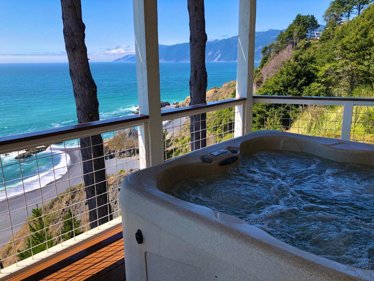 Amazing Oceanview 2 Bedroom Oceanfront! By Oceanviewhottubs Shelter Cove, Ca Tesla Ev Station Экстерьер фото
