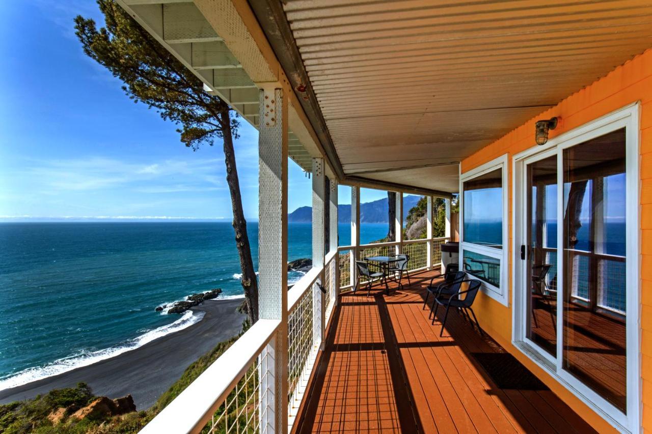 Amazing Oceanview 2 Bedroom Oceanfront! By Oceanviewhottubs Shelter Cove, Ca Tesla Ev Station Экстерьер фото