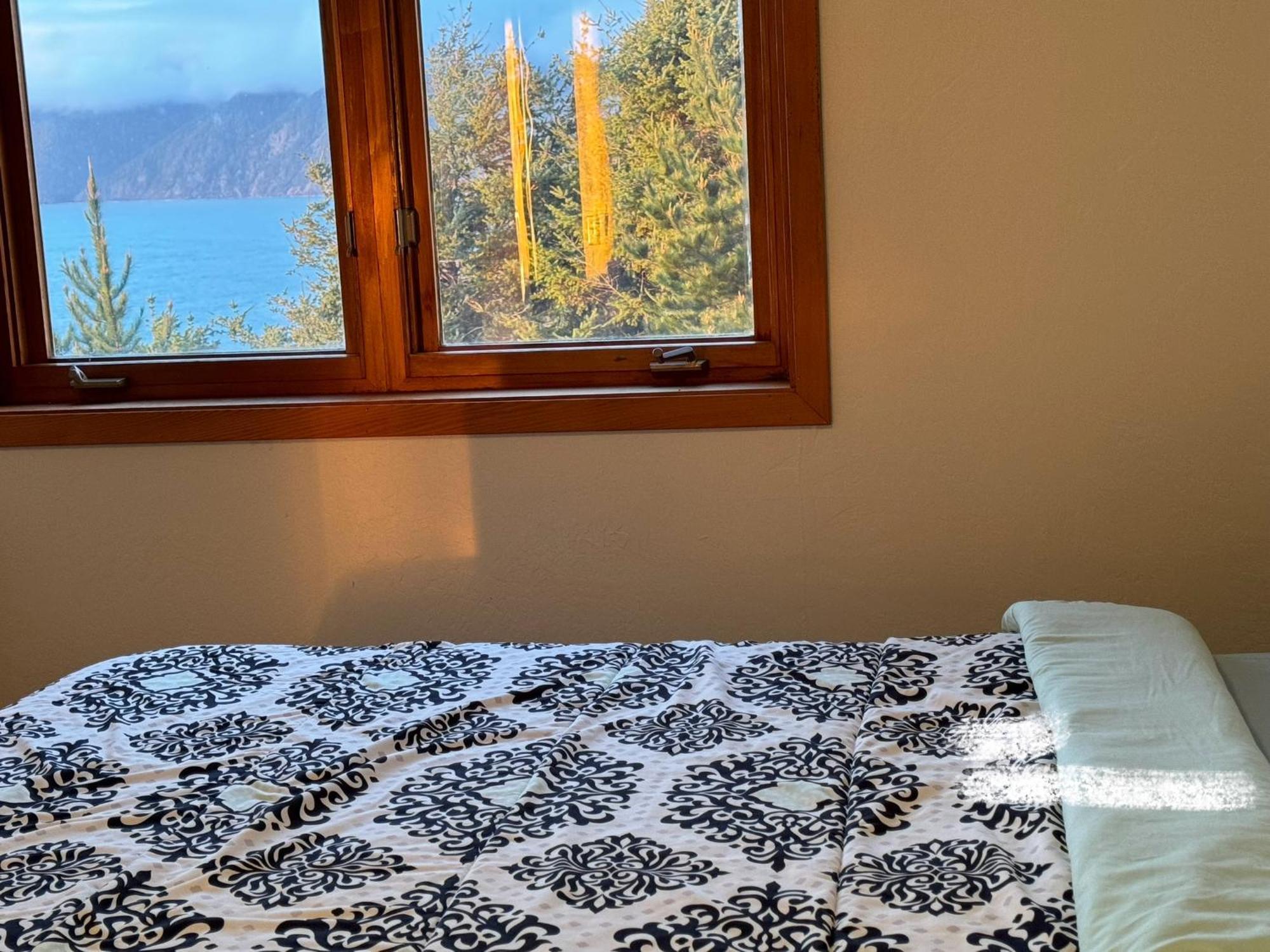 Amazing Oceanview 2 Bedroom Oceanfront! By Oceanviewhottubs Shelter Cove, Ca Tesla Ev Station Экстерьер фото
